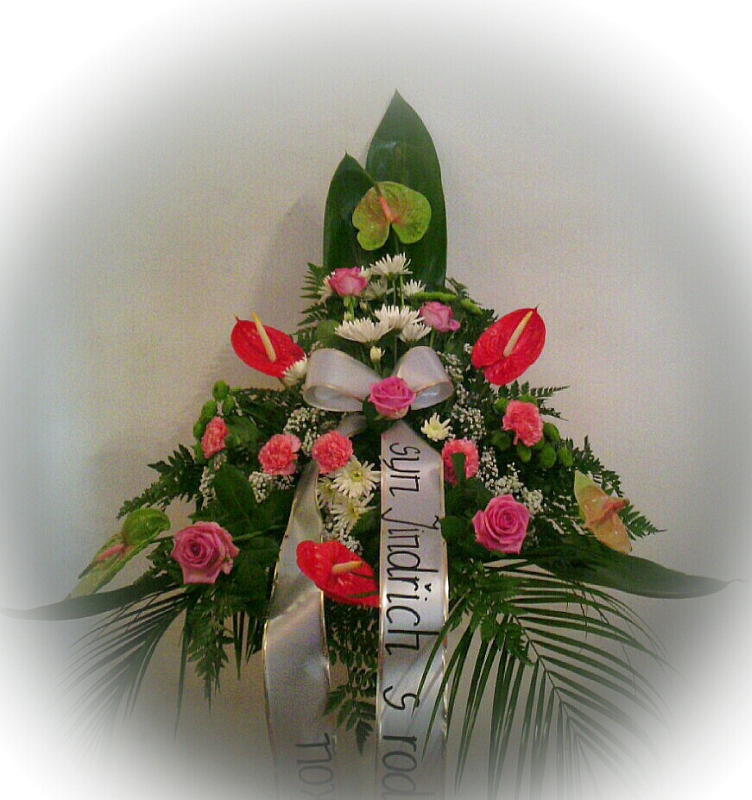 Pohřební služba Třebíč kytice-vysoka-4